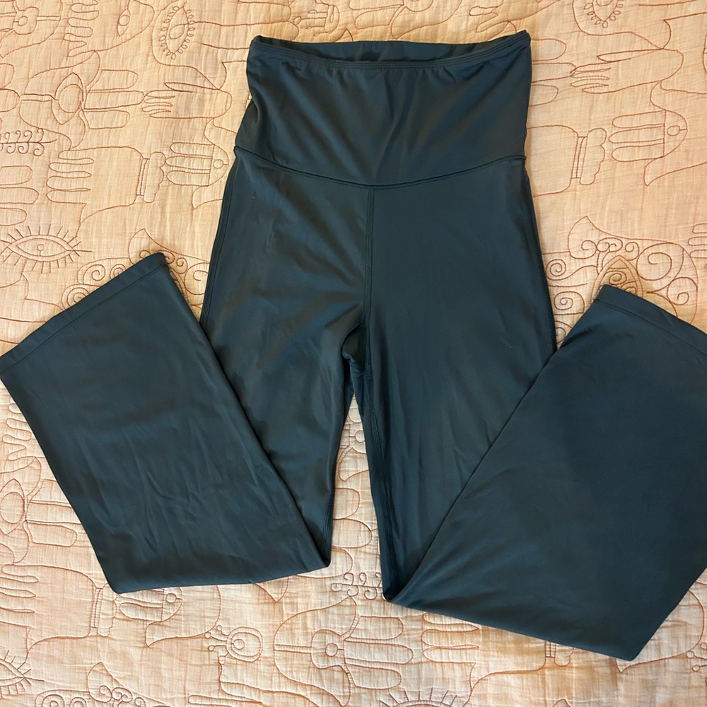 Aeropostale Brown Cropped Yoga Pants